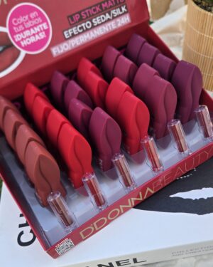 Labial efecto seda 24h